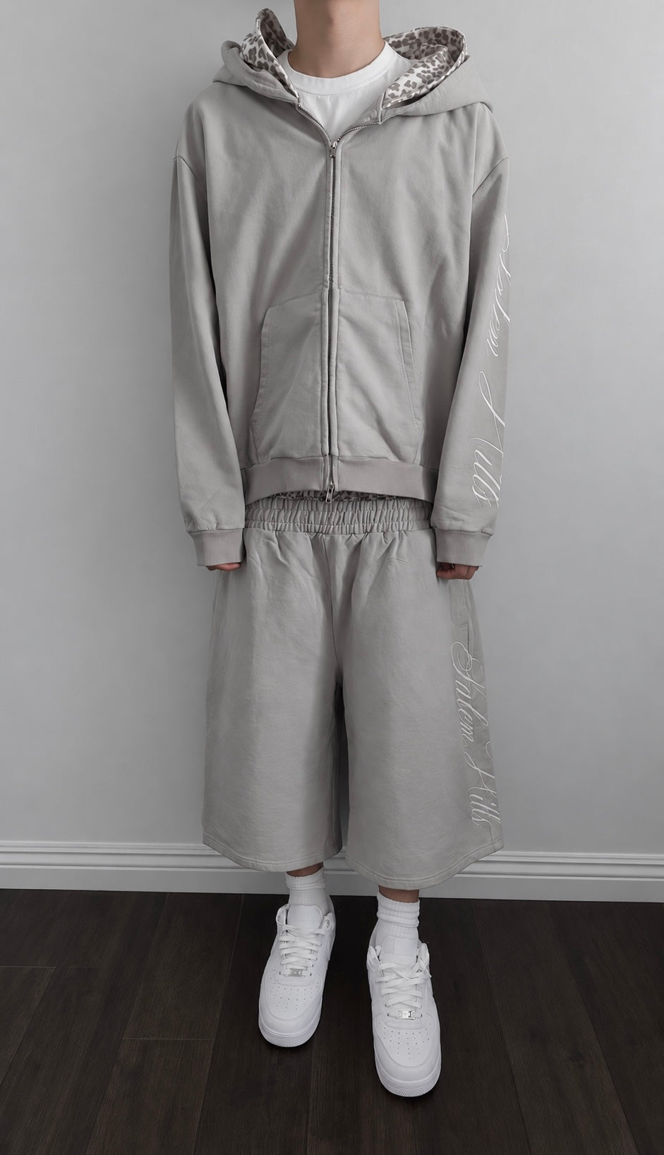 GREY DOUBLE LEOPARD ZIP UP